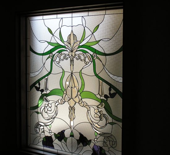 Stained glass UV printing – brilliant, light-transmitting full-color design on glass