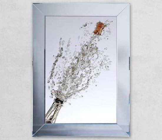 Glass UV printing – crystal-clear, vibrant & scratch-proof full-color finish